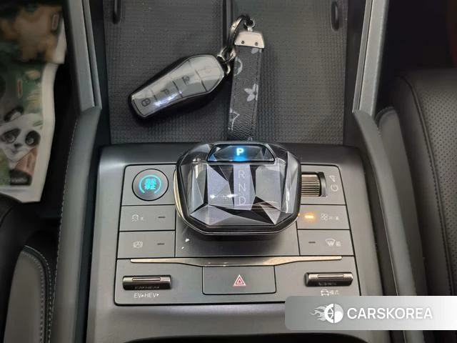 BYD Qin L DM 2024 Темно-серый из Китая, фото 2
