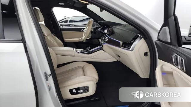 BMW X6 (G06) 2021 Белый из Кореи, фото 2