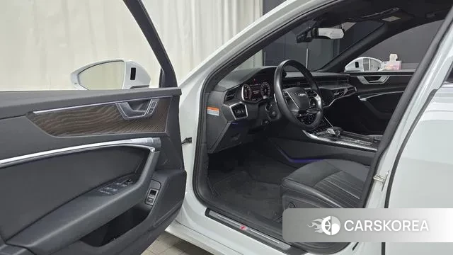 Audi A6 (C8) 2023 Белый из Кореи, фото 2