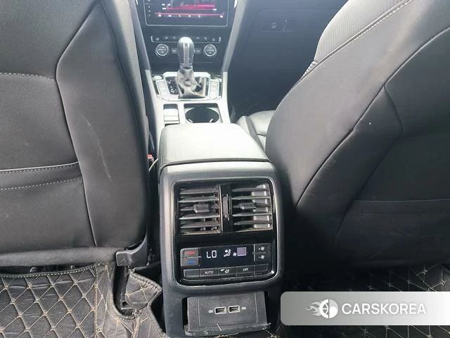 Volkswagen CC id 3882616 из Китая 2