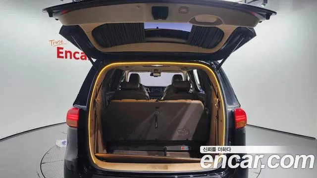 Kia The New Carnival 2019 Черный из Кореи, фото 2