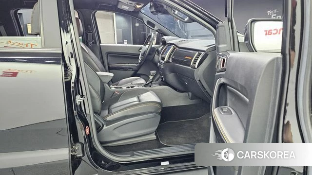 Ford Ranger 3rd Generation 2021 Черный из Кореи, фото 2