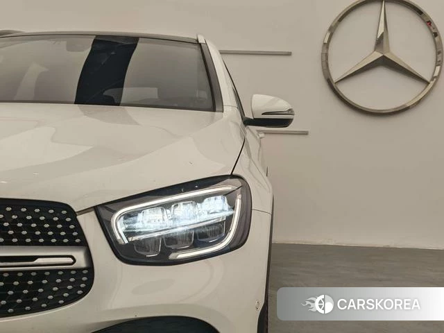 Mercedes-Benz GLC 2023 Белый из Китая, фото 2