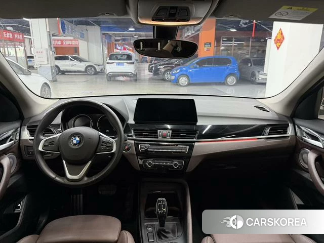 BMW X1 2022 Белый из Китая, фото 2