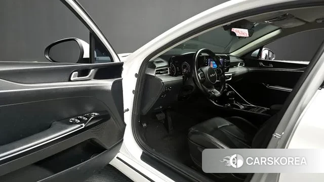 Kia K5 3rd generation 2022 Белый из Кореи, фото 2