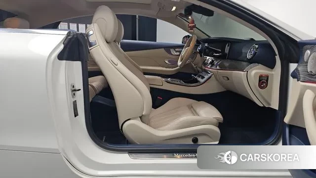 Mercedes-Benz E-Class W213 2021 Белый из Кореи, фото 2