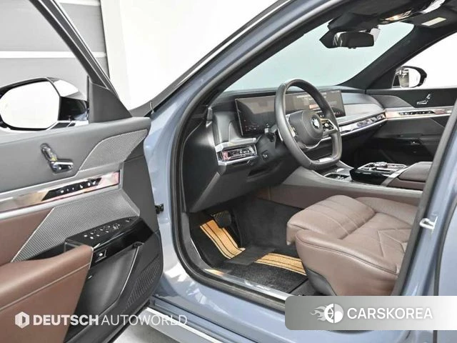 BMW 7 Series (G70) 2023 Серый из Кореи, фото 2