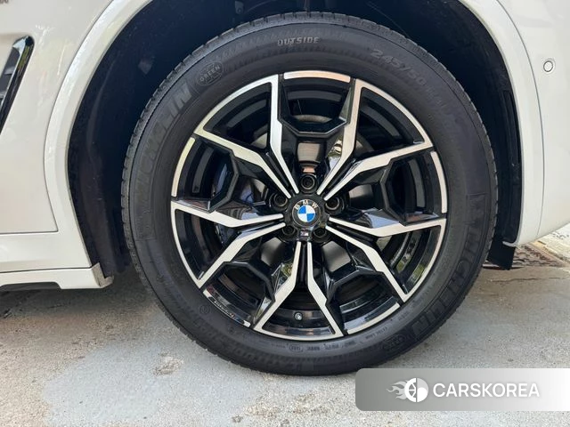 BMW X4 (G02) 2023 Белый из Кореи, фото 2