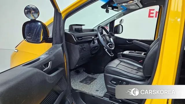 Hyundai Staria 2021 Желтый из Кореи, фото 2