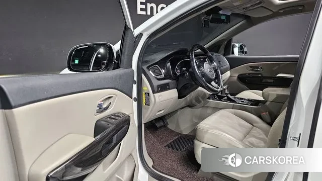 Kia The New Carnival id 3484522 из Кореи 2