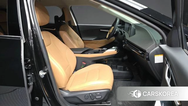 Kia EV6 2023 Черный из Кореи, фото 2