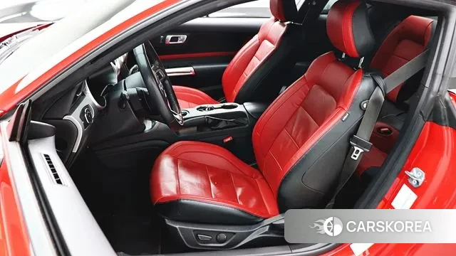 Ford Mustang 2022 Красный из Кореи, фото 2