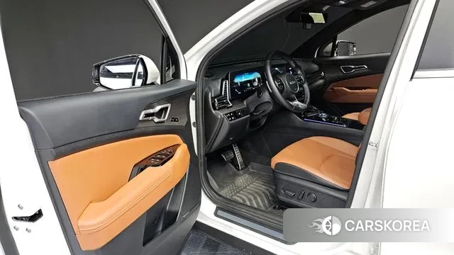 Kia Sportage 5th Generation Hybrid 2024 Белый из Кореи, фото 2