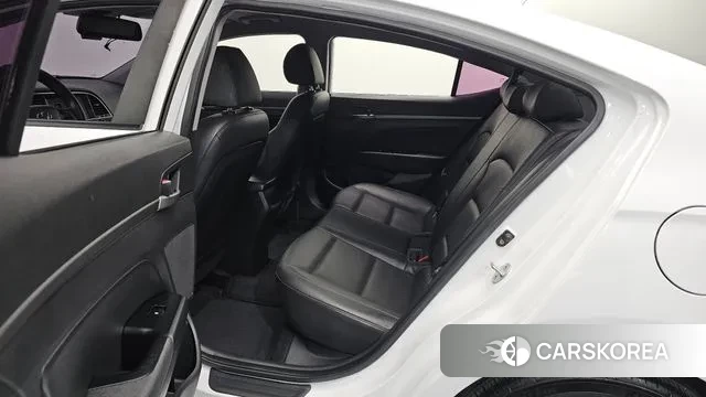 Hyundai Avante AD 2018 Белый из Кореи, фото 2