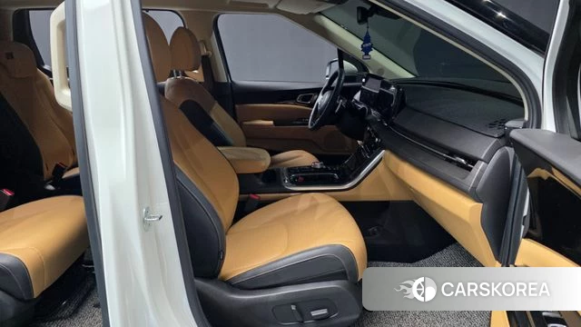 Kia Carnival 4th generation 2023 Белый из Кореи, фото 2