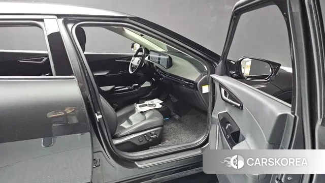 Kia EV6 2021 Серый из Кореи, фото 2