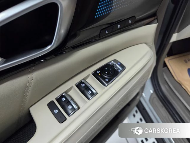 Kia The New Carnival 4th Generation 2025 Серебристо-серый из Кореи, фото 2