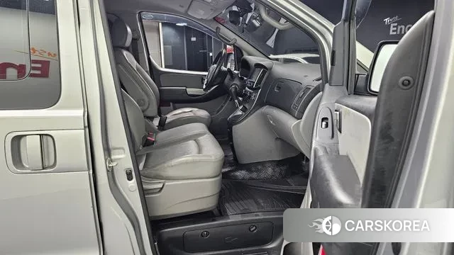 Hyundai The New Grand Starex 2019 Серебряный из Кореи, фото 2