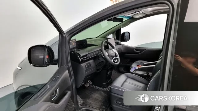 Hyundai Staria 2021 Серый из Кореи, фото 2