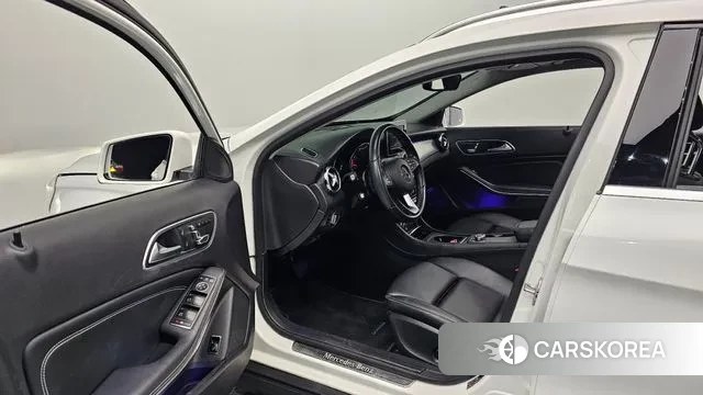 Mercedes-Benz GLA-Class X156 2018 Белый из Кореи, фото 2