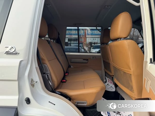 Toyota Land Cruiser 70 Series 2023 Белый из Китая, фото 2