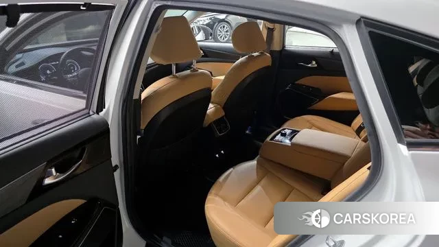 Kia K7 Premier Hybrid 2021 Белый из Кореи, фото 2