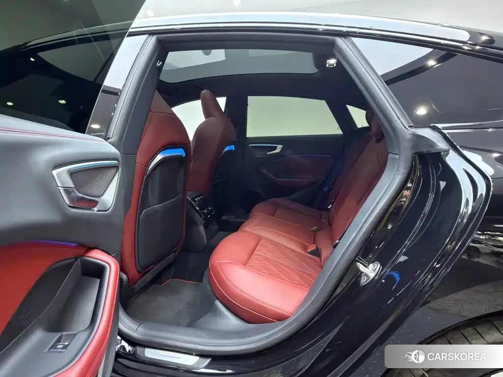 Audi A5L 2025 Черный из Китая, фото 2