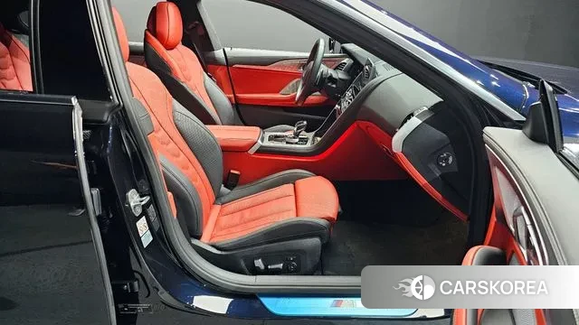 BMW 8 Series (G15) 2021 Черный из Кореи, фото 2