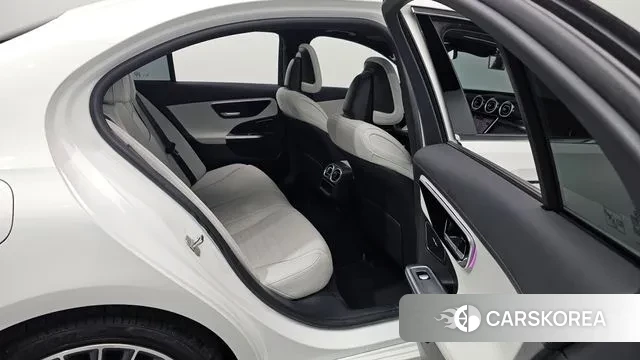 Mercedes-Benz C-Class W206 2024 Белый из Кореи, фото 2