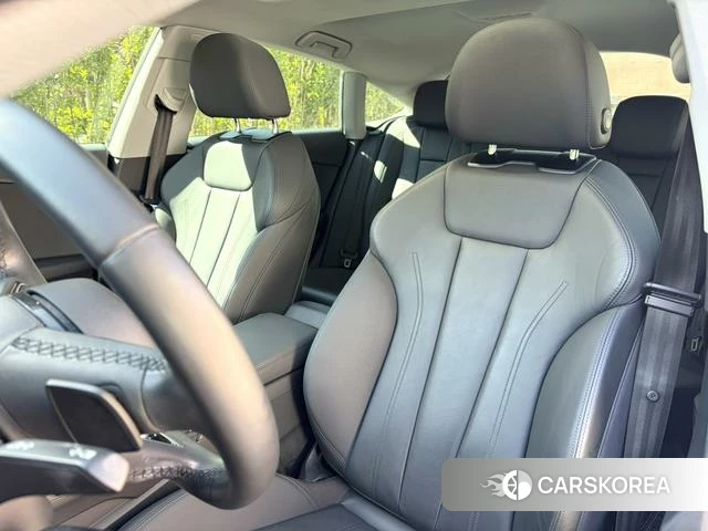 Audi A5 2021 Белый из Китая, фото 2