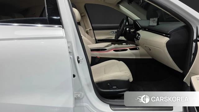Genesis GV70 2022 Белый из Кореи, фото 2