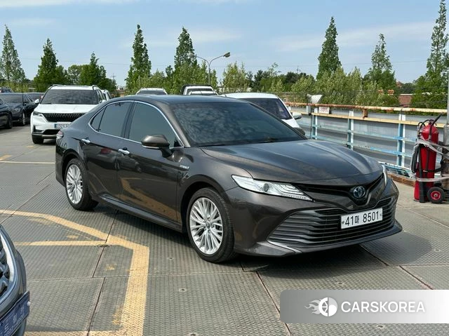Toyota Camry (XV70) 2019 Серый из Кореи, фото 2