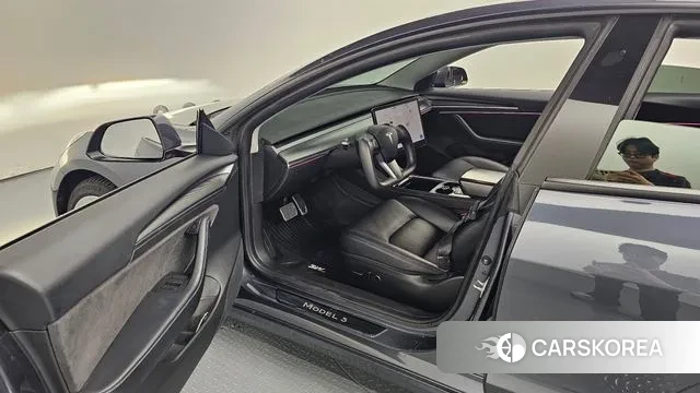 Tesla Model 3 2021 Серый из Кореи, фото 2