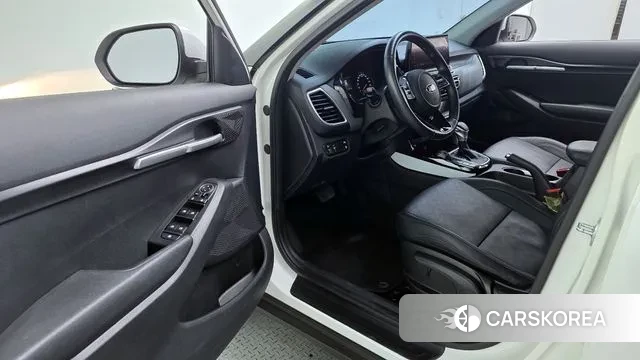 Kia Seltos 2021 Белый из Кореи, фото 2