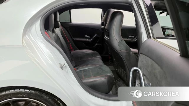 Mercedes-Benz A-Class W177 2021 Белый из Кореи, фото 2