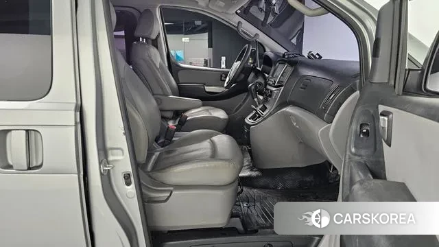 Hyundai The New Grand Starex 2018 Серебряный из Кореи, фото 2