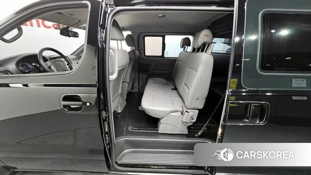 Hyundai The New Grand Starex 2018 Черный из Кореи, фото 2