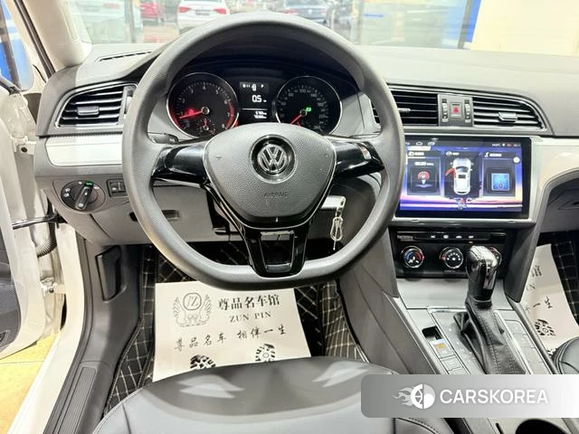Volkswagen Lingdu 2018 Белый из Китая, фото 2