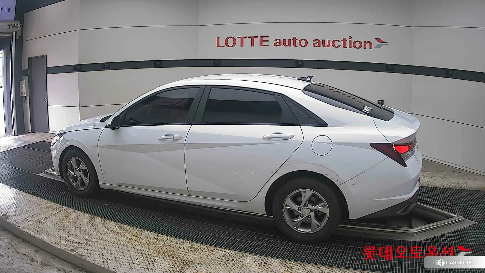 Hyundai Avante 2021 Polar White из Кореи, фото 2