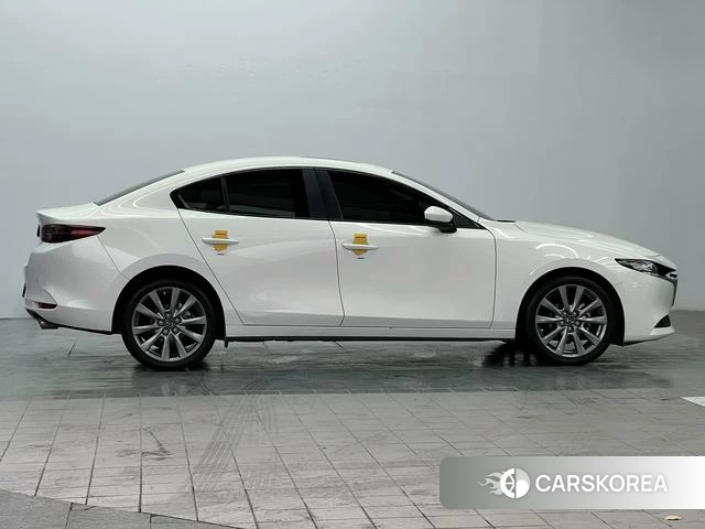 Mazda 3 Angkesaila 2023 Белый из Китая, фото 2