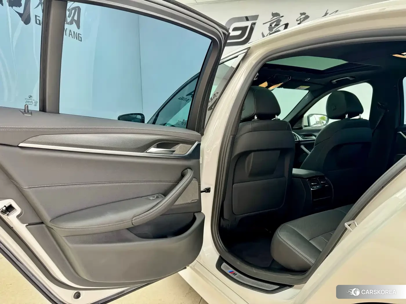 BMW 5 series 2021 Белый из Китая, фото 2