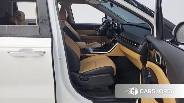 Kia Carnival 4th generation 2023 Белый из Кореи, фото 2