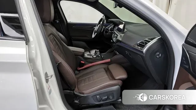 BMW X4 (G02) 2024 Белый из Кореи, фото 2