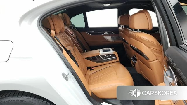 BMW 7 Series (G11) 2022 Белый из Кореи, фото 2