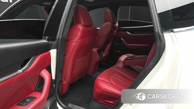 Maserati Levante 2019 Белый из Кореи, фото 2