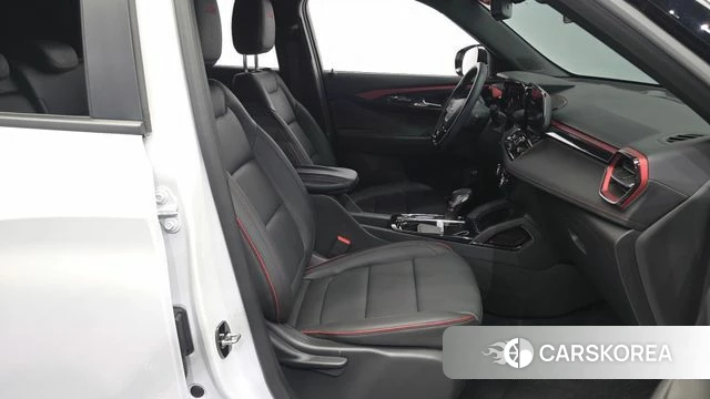Chevrolet (GM Daewoo) The New Trail Blazer 2025 Белый из Кореи, фото 2