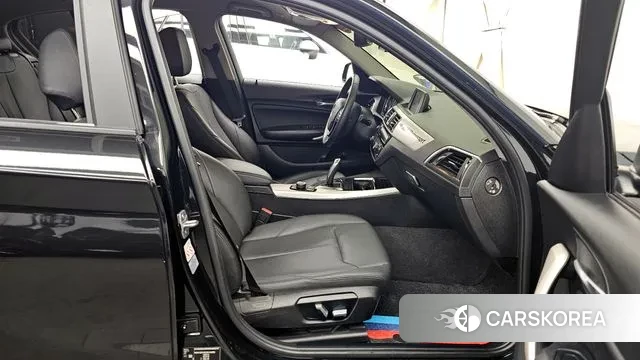 BMW 1 Series (F20) 2018 Черный из Кореи, фото 2