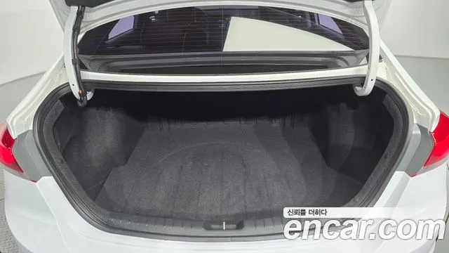 Hyundai Avante AD id 2628618 из Кореи 2