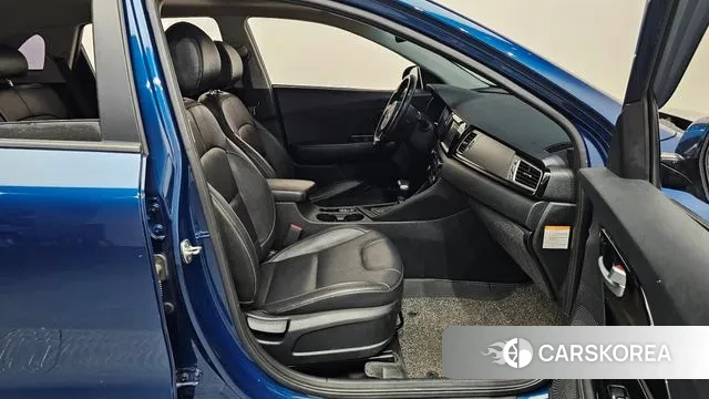 Kia Niro 2018 Синий из Кореи, фото 2