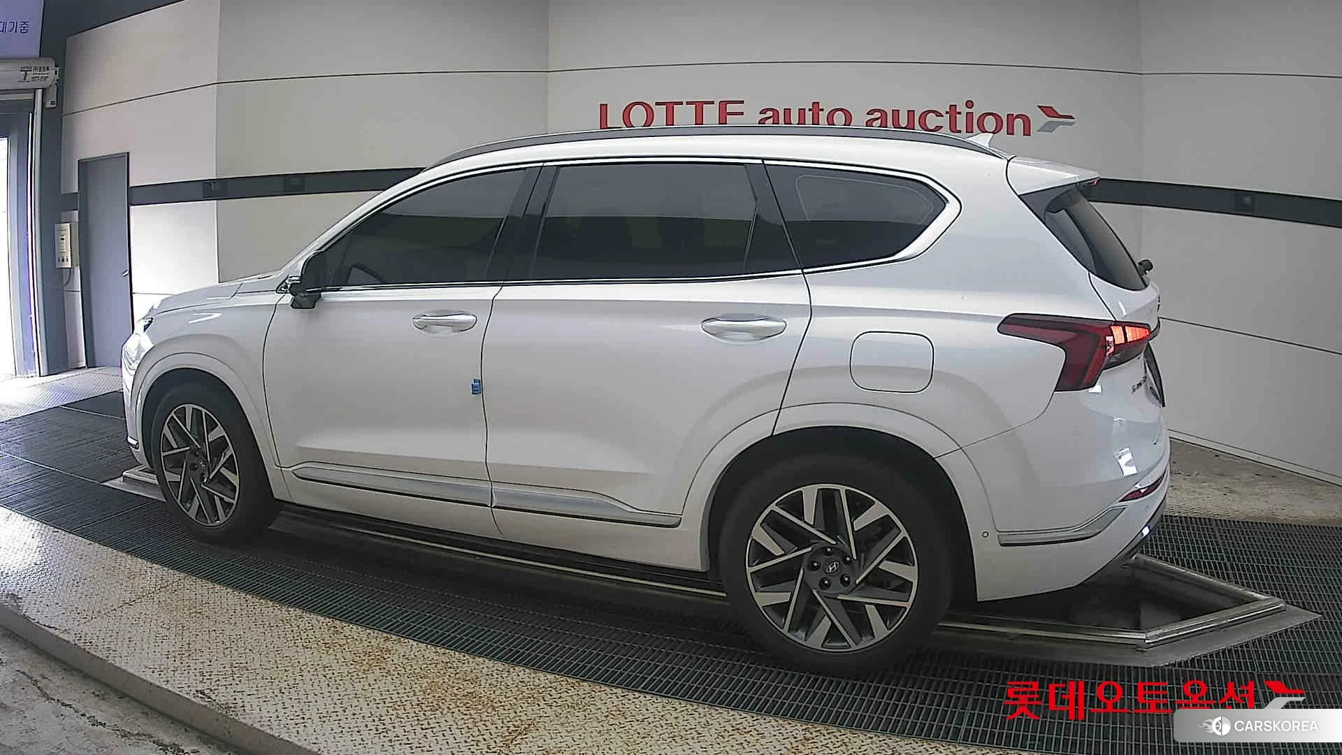 Hyundai Santa Fe 2021 Белый из Кореи, фото 2
